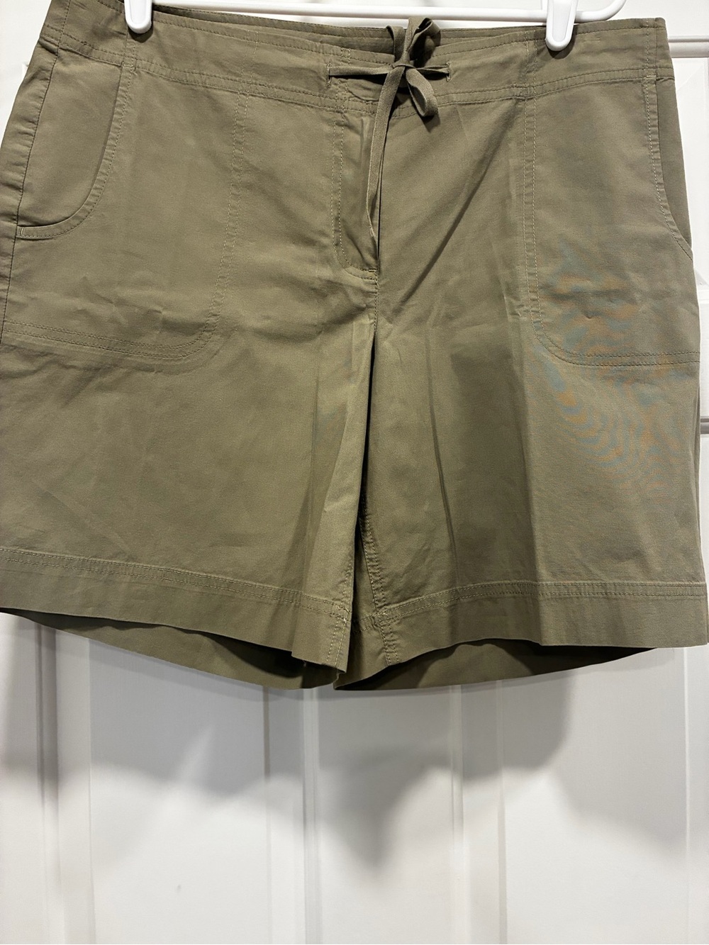 J Jill Casual Olive Drawstring Women’s Bermuda Shorts